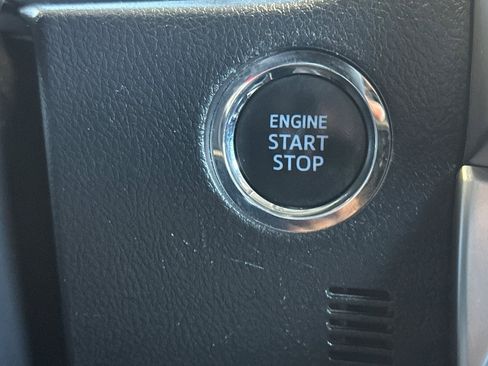 Certified 2024 Toyota 4Runner SR5 AWD/4WD image 21