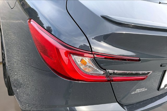 Used 2025 Toyota Camry SE w/ Convenience Package FWD image 22