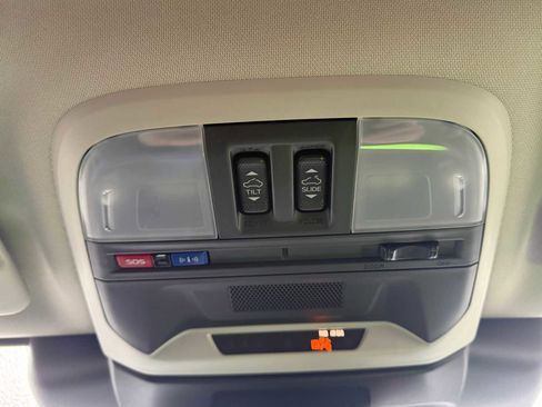 Certified 2025 Subaru Crosstrek 2.0i Premium image 31