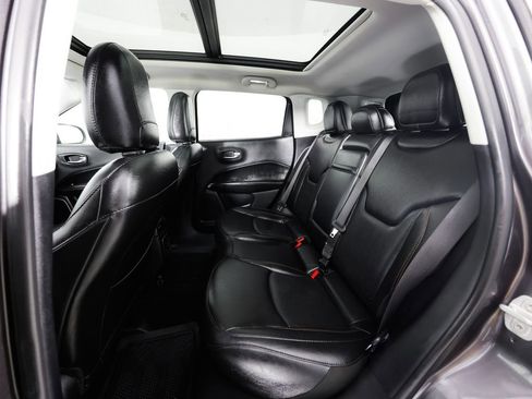 Used 2019 Jeep Compass Limited image 18