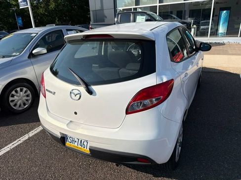 Used 2011 MAZDA MAZDA2 Touring FWD image 10