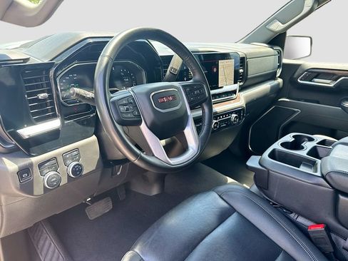 Used 2025 GMC Sierra 1500 SLT AWD/4WD image 10