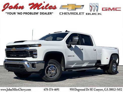 New 2026 Chevrolet Silverado 3500 LT w/ All Star Edition image 1
