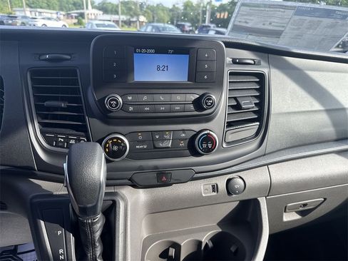 New 2025 Ford Transit 250 148 Medium Roof image 11