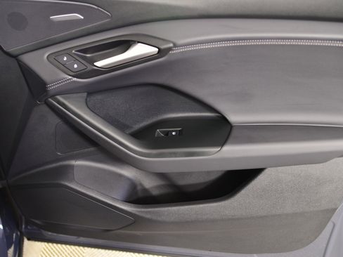 Used 2025 Audi Q6 e-tron Premium Plus w/ Premium Plus image 21