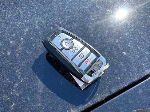 Used 2024 Ford Explorer XLT w/ Equipment Group 202A AWD/4WD image 9
