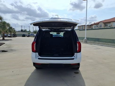 Used 2024 GMC Yukon SLT RWD image 20