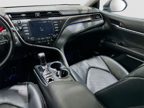 Used 2019 Toyota Camry XSE image 20