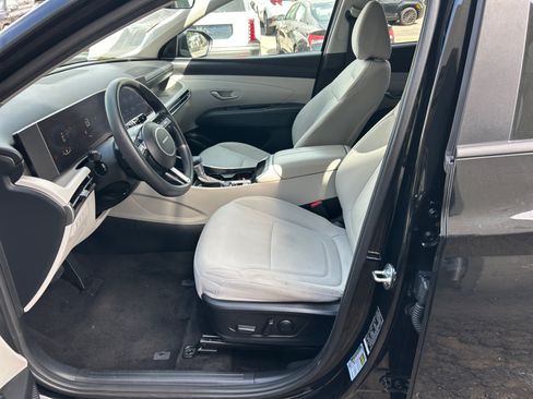 Used 2025 Hyundai Tucson SEL AWD/4WD image 13