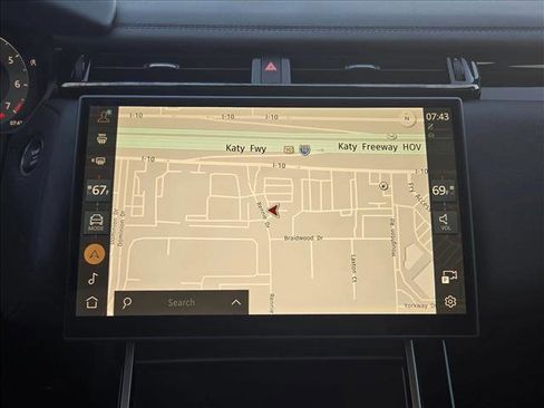 Used 2026 Land Rover Range Rover Velar Dynamic SE AWD/4WD image 13