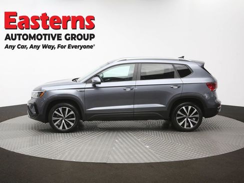 Used 2022 Volkswagen Taos SE FWD image 57