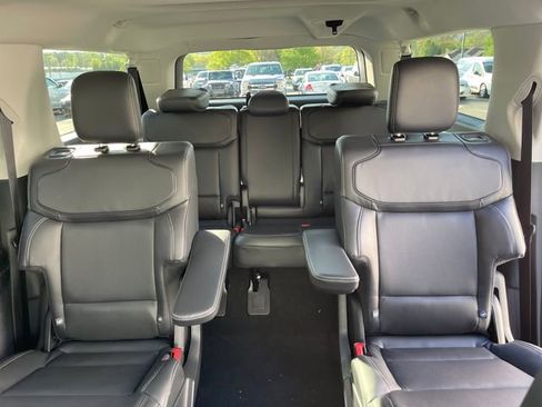New 2026 Ford Expedition Max Platinum w/ Driver's Package AWD/4WD image 29