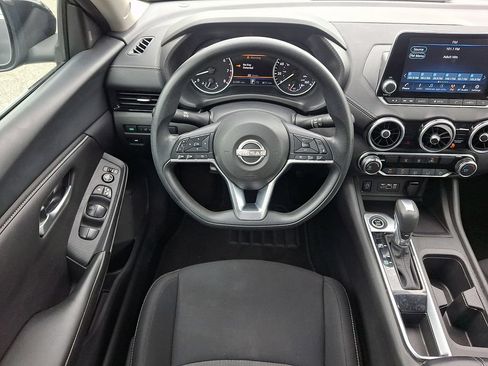 Used 2024 Nissan Sentra SV FWD image 11