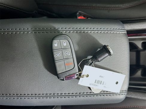 New 2026 Jeep Compass Trailhawk w/ Sun, Sound & Navigation Group image 20