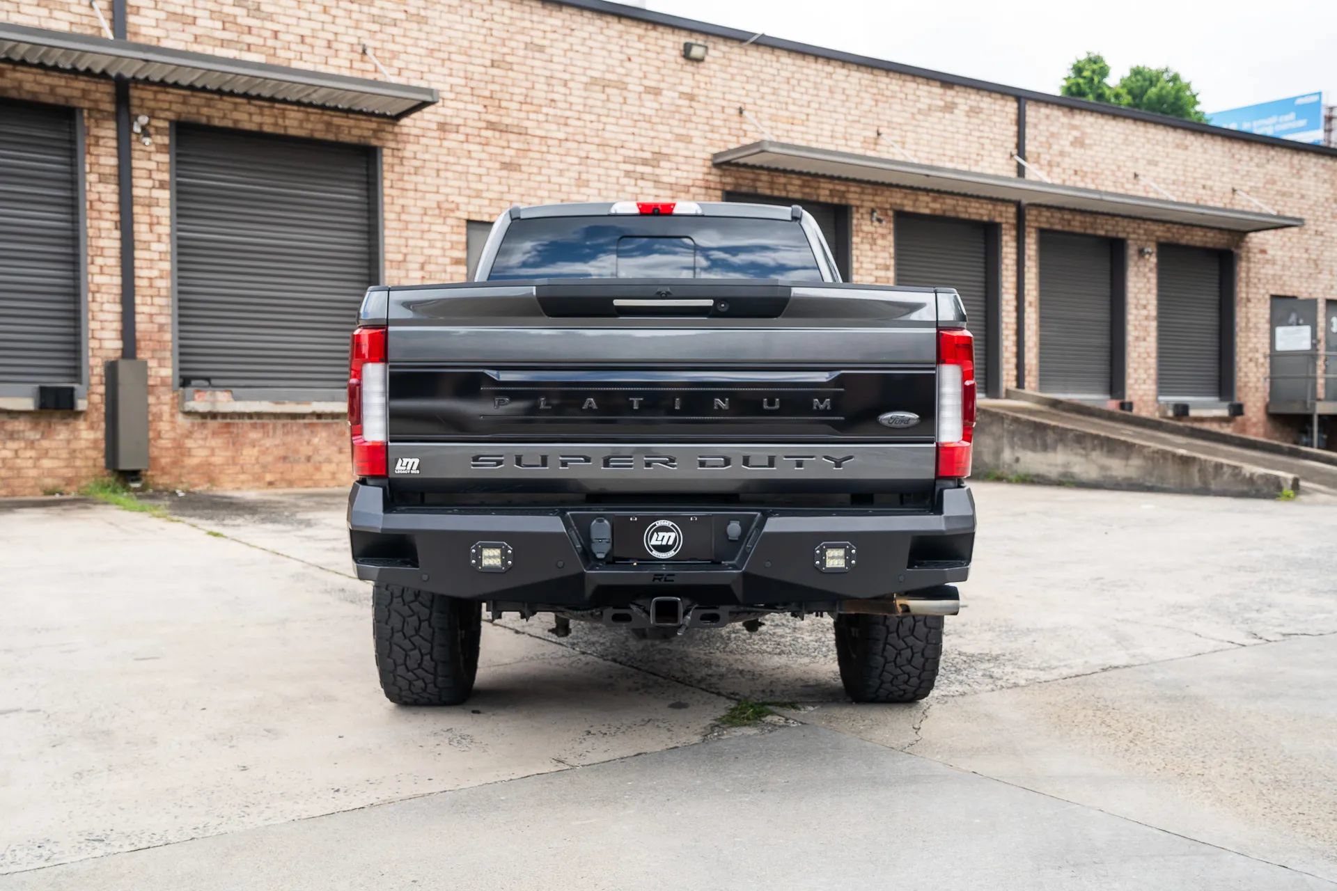 Used 2019 Ford F350 Platinum w/ Platinum Ultimate Package AWD/4WD image 7