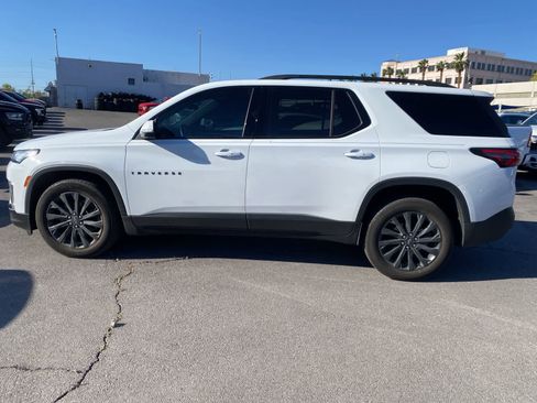 Used 2023 Chevrolet Traverse RS image 9