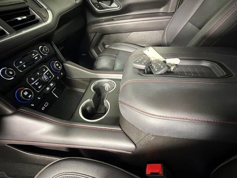 Certified 2023 Chevrolet Suburban RST w/ Luxury Package AWD/4WD image 24