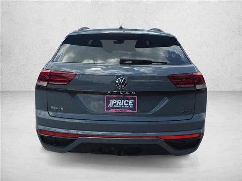 Used 2023 Volkswagen Atlas Cross Sport SEL R-Line AWD/4WD image 4