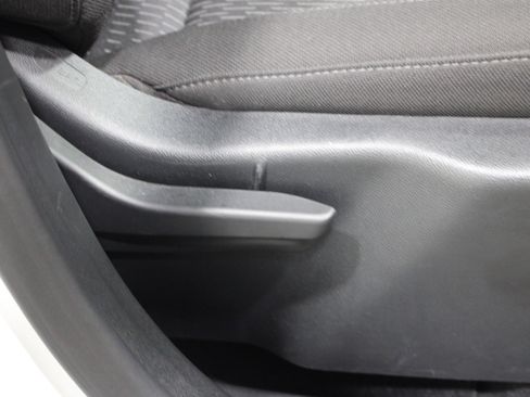 Used 2025 Chevrolet Equinox LT AWD/4WD image 24
