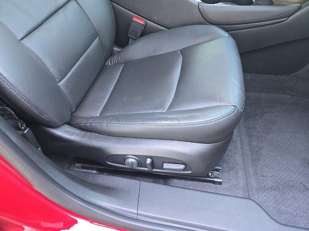 Used 2019 Chevrolet Malibu Premier w/ Sun and Wheel Package FWD image 31