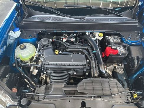 New 2025 Ford Maverick Lobo image 22