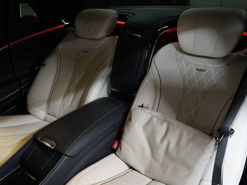 Used 2016 Mercedes-Benz Maybach S 600 image 16