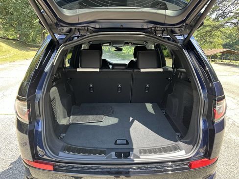 Used 2023 Land Rover Discovery Sport S R-Dynamic image 11