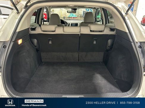 Used 2020 Honda HR-V Touring image 29