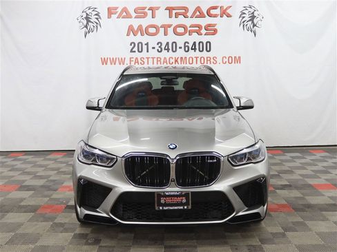 Used 2021 BMW X5 M w/ Executive Package image 2