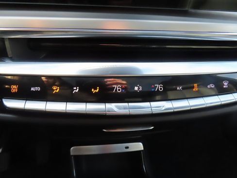 Used 2024 Cadillac Lyriq Luxury image 33