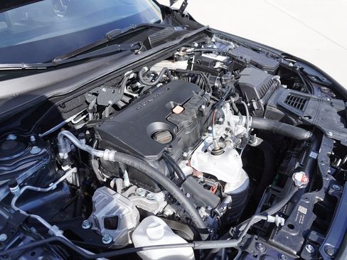 Used 2024 Honda Civic Sport image 4