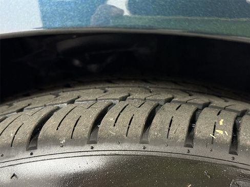 Used 2022 Genesis G70 2.0T w/ Prestige Package image 33