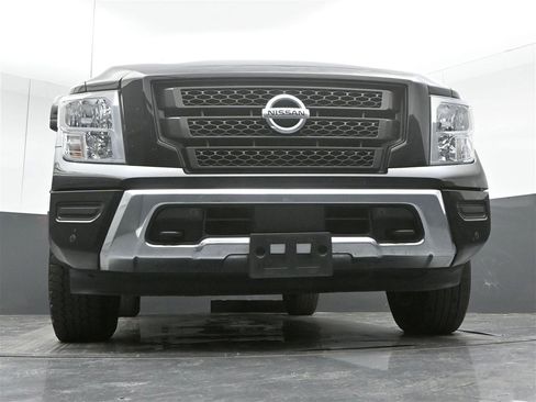 Used 2021 Nissan Titan SV w/ SV Convenience Package image 29