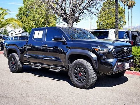 Used 2024 Toyota Tacoma TRD Off-Road w/ TRD Off Road Upgrade Package image 6