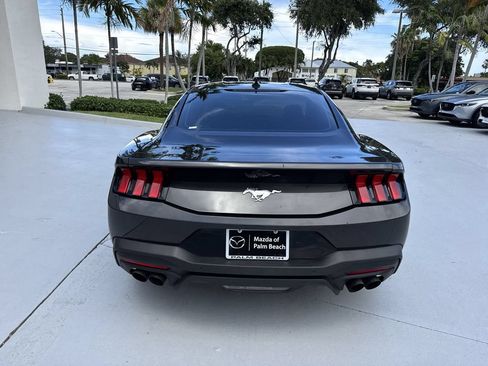 Used 2024 Ford Mustang Coupe RWD image 2