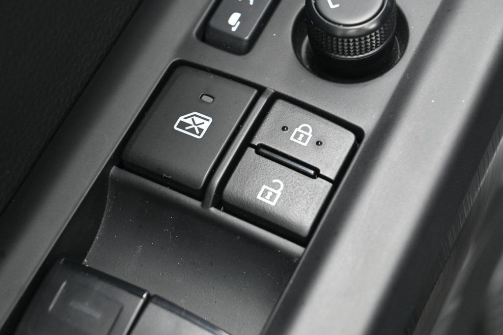 Used 2024 Toyota Tundra Platinum AWD/4WD image 14