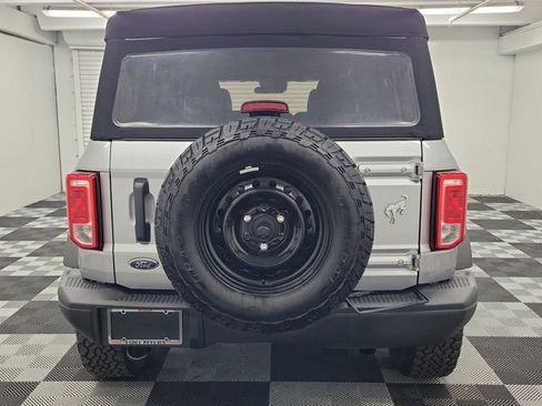 Used 2023 Ford Bronco Black Diamond AWD/4WD image 5