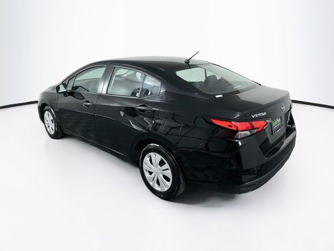 Used 2025 Nissan Versa S FWD image 5