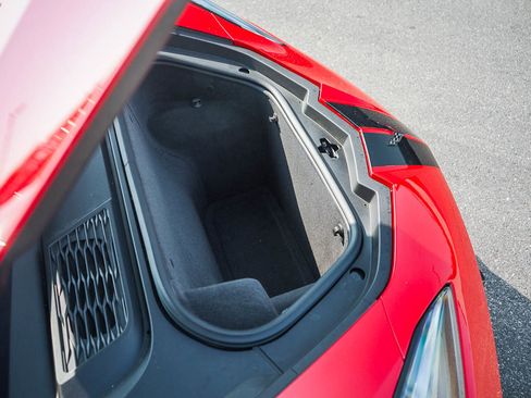 Used 2020 Chevrolet Corvette Stingray Coupe w/ Z51 Performance Package RWD image 17
