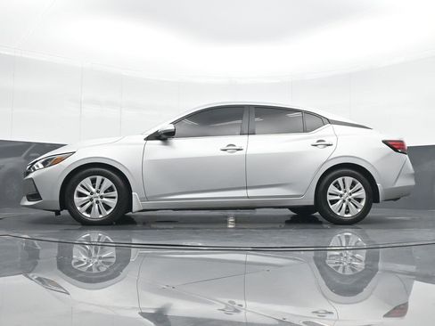 Used 2022 Nissan Sentra S image 18