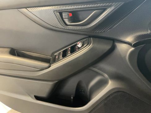 Used 2021 Subaru Crosstrek 2.0i Premium image 12