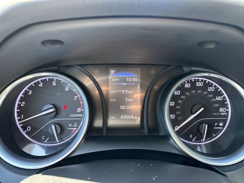 Used 2020 Toyota Camry SE FWD image 14