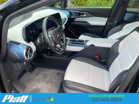 Used 2024 Chevrolet Equinox EV LT FWD image 24