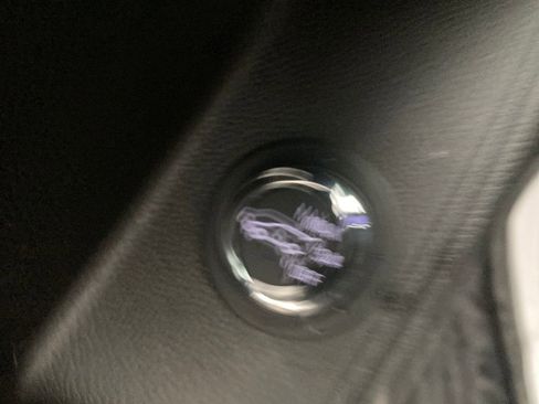 Used 2019 Chevrolet Traverse LT image 42