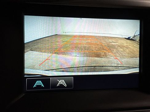 Used 2017 GMC Acadia SLE w/ Driver Alert Package I AWD/4WD image 15