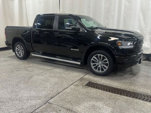 Used 2020 RAM 1500 Laramie w/ Sport Appearance Package AWD/4WD image 7