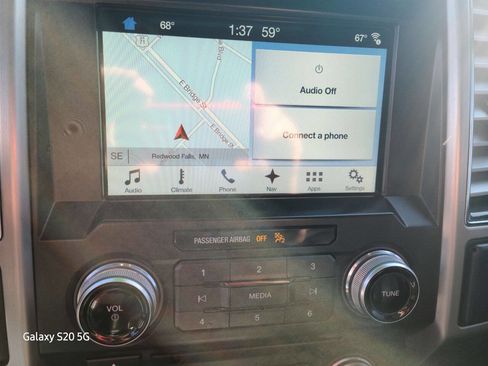 Used 2018 Ford F150 Platinum w/ Equipment Group 701A Luxury image 43