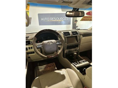 Used 2017 Lexus GX 460 Premium image 10