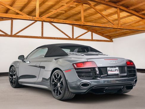 Used 2012 Audi R8 V10 image 4