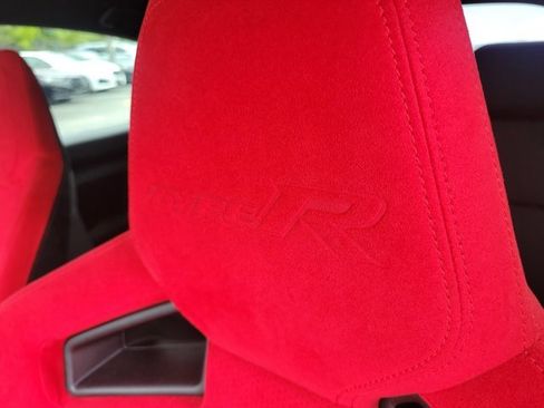 Used 2023 Honda Civic Type R image 11